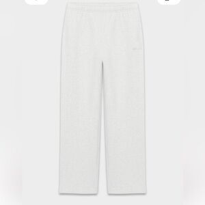 Aritzia Mega Fit Sweat fleece